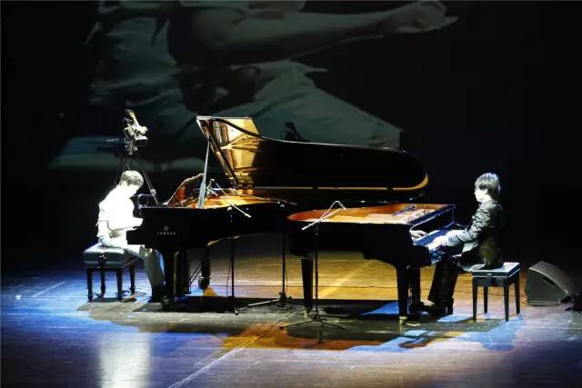 平博艺术家宋思衡“80后时光机多媒体钢琴音乐会”活动报道